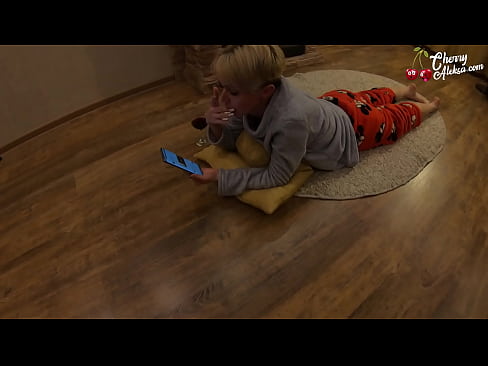 ❤️ እብድ ብላንዴ የሚጠባ ግዙፍ ዲክ መምጠጥ እና በላዩ ላይ መወርወር - የፊንጢጣ ወሲብ ️  በፖርኖ %am.porno-filmy.ru ❌